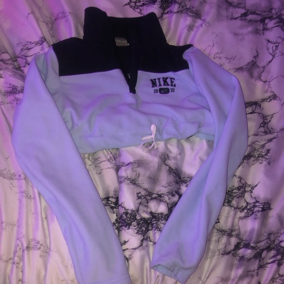 vintage nike crop sweatshirt